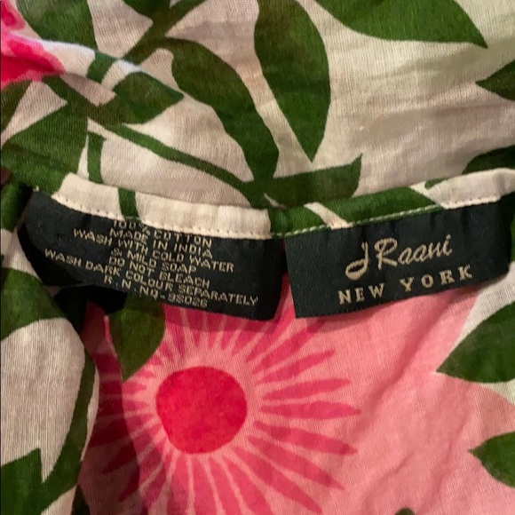 SARONG-WITH SUNGLASSES OR PHONE HOLDER-BEAUTY!! - Picture 2 of 4